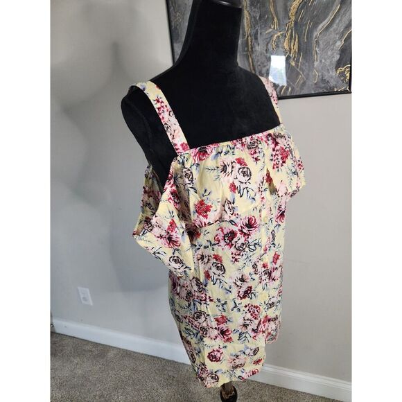 Off Shoulder Ruffle Floral Blouse - Size 3XL - Picture 3 of 7